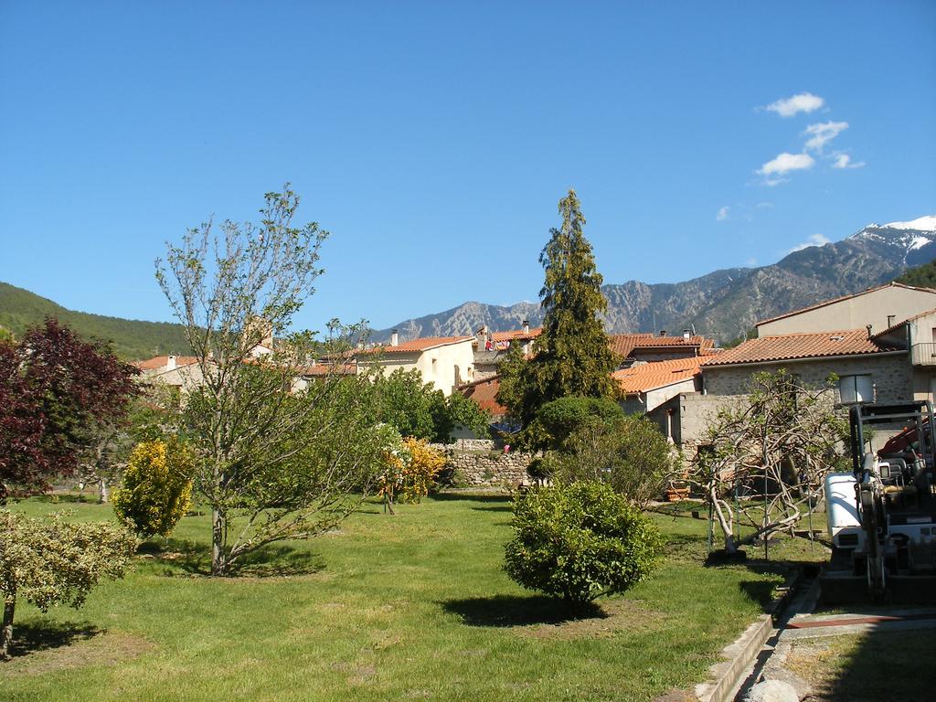 Petite Maison De Village Corneilla-de-Conflent ภายนอก รูปภาพ